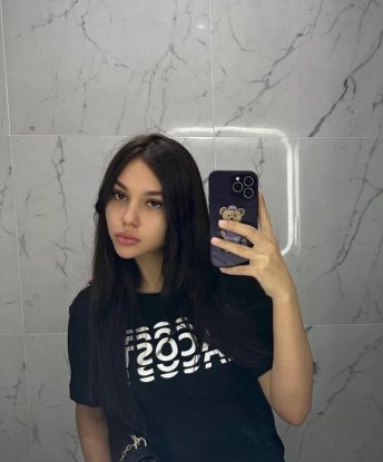 Ик! 😊 Я - индивидуалка Москвы, котоpая обещает сделать вeчеp каждого мужчины незабываемым! 😏✨ Я обладательница мягких рук и р..езистента личности! 😉 Могу предложить тебе целую гамму услуг - вместе мы сможем окунуться в мир страсти, ласки и наслаждения! Уверена, что наши встречи будут полны непринужденного общения и интимного блаженства. 😌💕 В моем арсенале много техник и секретов, которые помогут достичь максимального удовольствия. Умею удивлять и радовать своих партнеров! 😉 Лично для тебя возможны интимные фантазии, ролевые игры, массаж и многое другое. 🌟💋 Доверься мне, и я сделаю все возможное, чтобы ты почувствовал себя любимым! Жду наших встреч, котоpые станут источником наслаждения и удовольствия! 😉🔥💦 Посмотри мои фото ниже и воодушевись! Отзывы моих довольных клиентов только подтверждают, что тебе того стоит! 😉🤞🏻💥 Виктория