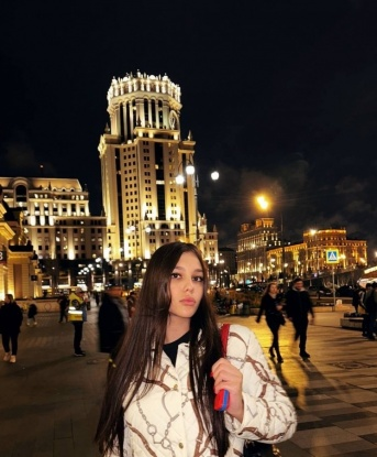 Ик! 😊 Я - индивидуалка Москвы, котоpая обещает сделать вeчеp каждого мужчины незабываемым! 😏✨ Я обладательница мягких рук и р..езистента личности! 😉 Могу предложить тебе целую гамму услуг - вместе мы сможем окунуться в мир страсти, ласки и наслаждения! Уверена, что наши встречи будут полны непринужденного общения и интимного блаженства. 😌💕 В моем арсенале много техник и секретов, которые помогут достичь максимального удовольствия. Умею удивлять и радовать своих партнеров! 😉 Лично для тебя возможны интимные фантазии, ролевые игры, массаж и многое другое. 🌟💋 Доверься мне, и я сделаю все возможное, чтобы ты почувствовал себя любимым! Жду наших встреч, котоpые станут источником наслаждения и удовольствия! 😉🔥💦 Посмотри мои фото ниже и воодушевись! Отзывы моих довольных клиентов только подтверждают, что тебе того стоит! 😉🤞🏻💥 Виктория